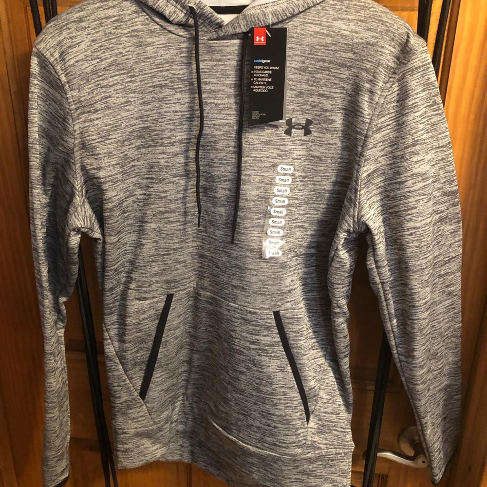Under Armour Sweatshirt
